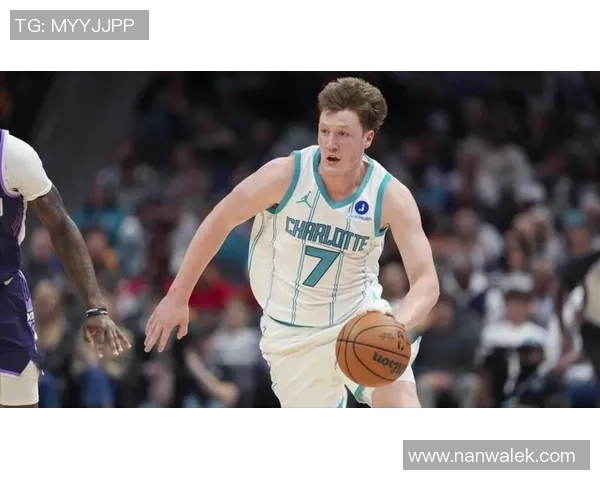 三分王争夺战进入白热化阶段克尼佩尔与三球差距缩小至七分